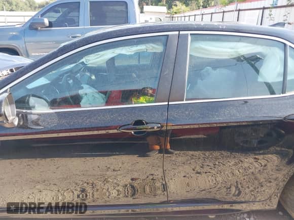 2020 Toyota Camry SE с VIN 4T1G11AK7LU945747, выставлен на аукционе IAAI как лот 42886887 с пробегом Не указан миль и . История ставок и продаж доступна на DreamBid. Изображение 15.