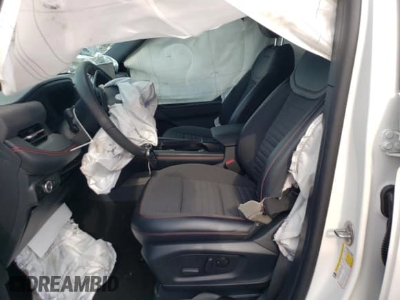 ✅ 2025 Ford Explorer ST-Line • VIN: 1FMUK8KH2SGB18988 • Lot: 80488475. Listed on Copart with 4,371 mi. Free auction sales archive from the USA and detailed vehicle history report at DreamBid. Image 7.