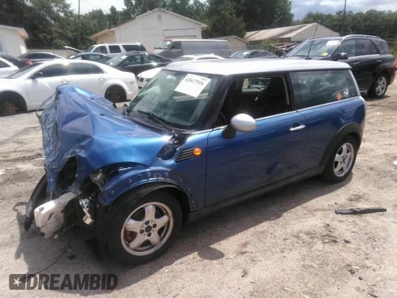 ✅ 2009 MINI Clubman • VIN: WMWML33539TP98634 • Lot: 42627516. Wystawiony na IAAI z przebiegiem 124 723 mil. Bezpłatny archiwum sprzedaży aukcyjnych z USA i szczegółowy raport historii pojazdu na DreamBid. Zdjęcie 2.