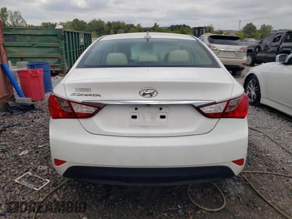 ✅ 2014 Hyundai Sonata GLS • VIN: 5NPEB4AC0EH918762 • Lot: 68619814. Listed on Copart with 138,226 mi. Free auction sales archive from the USA and detailed vehicle history report at DreamBid. Image 6.