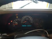 ✅ 2004 Chevrolet Silverado 1500 LS • VIN: 2GCEK13TX41418555 • Lot: 63997115. Wystawiony na Copart z przebiegiem 172 329 mil. Bezpłatny archiwum sprzedaży aukcyjnych z USA i szczegółowy raport historii pojazdu na DreamBid. Zdjęcie 9.