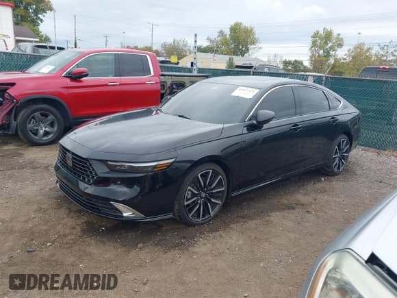 ✅ 2025 Honda Accord Touring • VIN: 1HGCY2F88SA066714 • Lot: 43437371. Wystawiony na IAAI z przebiegiem 3 917 mil. Bezpłatny archiwum sprzedaży aukcyjnych z USA i szczegółowy raport historii pojazdu na DreamBid. Zdjęcie 2.