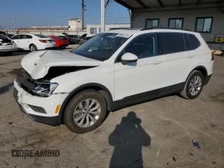 ✅ 2019 Volkswagen Tiguan SE • VIN: 3VV3B7AX7KM092026 • Lot: 80960775. Wystawiony na Copart z przebiegiem 93 826 mil. Bezpłatny archiwum sprzedaży aukcyjnych z USA i szczegółowy raport historii pojazdu na DreamBid. Zdjęcie 1.