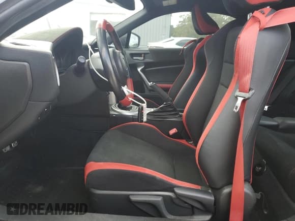 ✅ 2019 Toyota 86 GT • VIN: JF1ZNAE1XK9700869 • Лот: 81924635. Опубликован ранее на Copart с пробегом 43 346 миль. Бесплатный доступ к архиву аукционных продаж из США и подробный отчёт об истории автомобиля на DreamBid. Изображение 7.