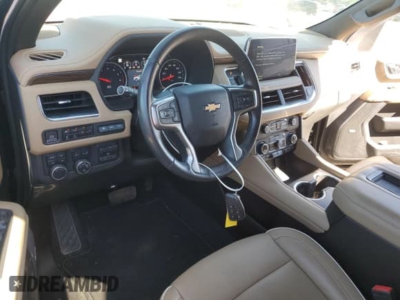 ✅ 2021 Chevrolet Suburban Premier • VIN: 1GNSKFKD6MR187162 • Lot: 76249534. Wystawiony na Copart z przebiegiem 42 017 mil. Bezpłatny archiwum sprzedaży aukcyjnych z USA i szczegółowy raport historii pojazdu na DreamBid. Zdjęcie 8.