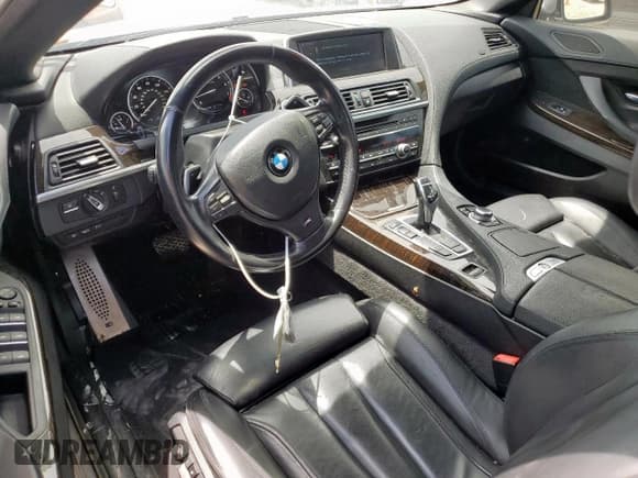 ✅ 2013 BMW 6 Series 650i • VIN: WBAYP9C58DDW21248 • Лот: 63510565. Опубликован ранее на Copart с пробегом 34 924 миль. Бесплатный доступ к архиву аукционных продаж из США и подробный отчёт об истории автомобиля на DreamBid. Изображение 8.