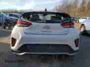 2019 Hyundai Veloster Turbo R-Spec z VIN KMHTH6AB7KU013196, wystawiony jako Copart lot #46281785 z przebiegiem 117 555 mil mil oraz Szkoda całkowita • Salvage title. Historia ofert i sprzedaży dostępna na DreamBid. Obrazek 6.