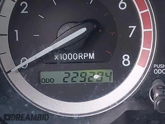 ✅ 2004 Toyota Sienna CE • VIN: 5TDZA23C94S040974 • Lot: 41325801. Wystawiony na IAAI z przebiegiem 229 204 mil. Bezpłatny archiwum sprzedaży aukcyjnych z USA i szczegółowy raport historii pojazdu na DreamBid. Zdjęcie 16.