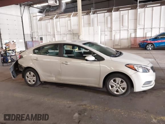 ✅ 2014 Kia Forte LX • VIN: KNAFK4A66E5134985 • Lot: 43494712. Wystawiony na IAAI z przebiegiem 150 842 mil. Bezpłatny archiwum sprzedaży aukcyjnych z USA i szczegółowy raport historii pojazdu na DreamBid. Zdjęcie 13.