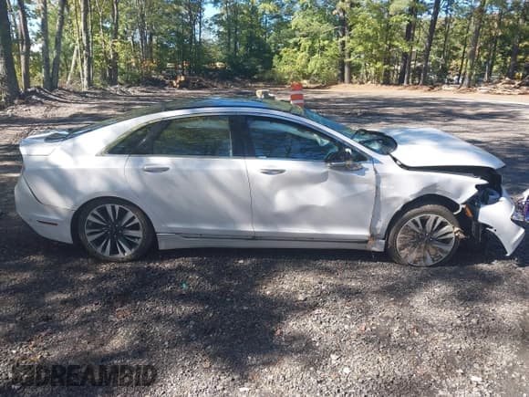 ✅ 2017 Lincoln MKZ Reserve • VIN: 3LN6L5E94HR610061 • Lot: 43418229. Wystawiony na IAAI z przebiegiem Nie podano. Bezpłatny archiwum sprzedaży aukcyjnych z USA i szczegółowy raport historii pojazdu na DreamBid. Zdjęcie 14.