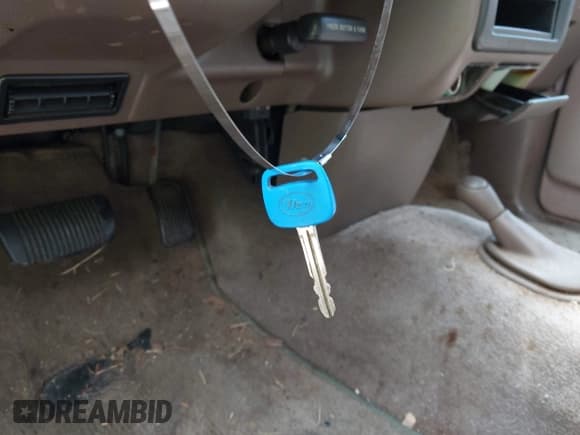 ✅ 1997 Toyota T100 SR5 • VIN: JT4UN24D7V0038506 • Лот: 42314309. Опубликован ранее на IAAI с пробегом 279 902 миль. Бесплатный доступ к архиву аукционных продаж из США и подробный отчёт об истории автомобиля на DreamBid. Изображение 11.