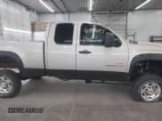✅ 2007 GMC Sierra 2500HD SLE2 • VIN: 1GTHK29697E596030 • Lot: 40487697. Listed on IAAI with 232,777 mi. Free auction sales archive from the USA and detailed vehicle history report at DreamBid. Image 14.