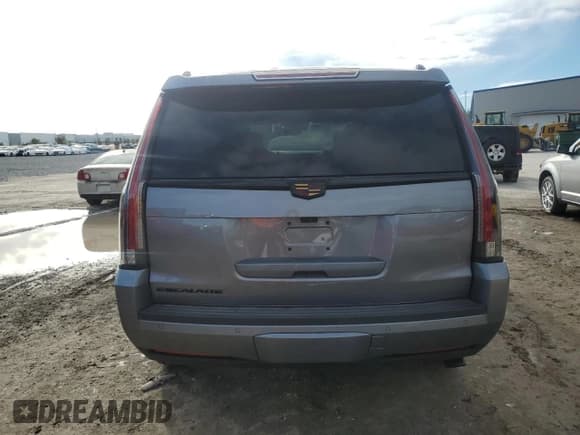 ✅ 2020 Cadillac Escalade Luxury • VIN: 1GYS3BKJXLR232228 • Лот: 46273085. Опубликован ранее на Copart с пробегом 56 502 миль. Бесплатный доступ к архиву аукционных продаж из США и подробный отчёт об истории автомобиля на DreamBid. Изображение 6.