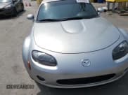 ✅ 2007 Mazda MX-5 Miata Grand Touring • VIN: JM1NC26F670136454 • Лот: 71676095. Опубликован ранее на Copart с пробегом 51 246 миль. Бесплатный доступ к архиву аукционных продаж из США и подробный отчёт об истории автомобиля на DreamBid. Изображение 14.