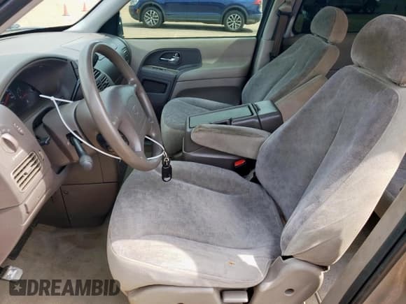 ✅ 2001 Nissan Quest GXE • VIN: 4N2ZN15T61D811486 • Lot: 61426505. Listed on Copart with 208,040 mi. Free auction sales archive from the USA and detailed vehicle history report at DreamBid. Image 7.