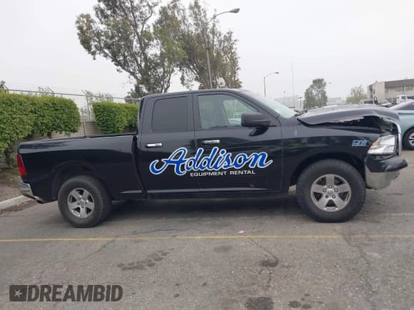 ✅ 2010 Dodge 1500 SLT • VIN: 1D7RB1GP3AS248605 • Lot: 42023679. Wystawiony na IAAI z przebiegiem 322 716 mil. Bezpłatny archiwum sprzedaży aukcyjnych z USA i szczegółowy raport historii pojazdu na DreamBid. Zdjęcie 13.