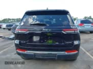 ✅ 2023 Jeep Grand Cherokee Limited • VIN: 1C4RJHBG3P8741929 • Лот: 43158980. Опубликован ранее на IAAI с пробегом 65 605 миль. Бесплатный доступ к архиву аукционных продаж из США и подробный отчёт об истории автомобиля на DreamBid. Изображение 17.