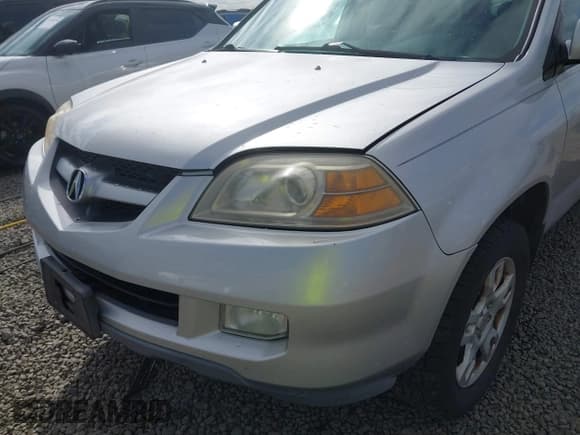 ✅ 2005 Acura MDX Touring • VIN: 2HNYD18855H521669 • Lot: 42571823. Listed on IAAI with 326,146 mi. Free auction sales archive from the USA and detailed vehicle history report at DreamBid. Image 12.