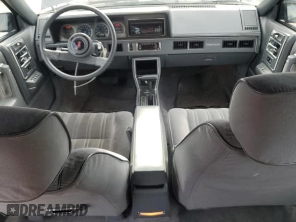 ✅ 1988 Oldsmobile Cutlass • VIN: 2G3AJ5133J2335499 • Lot: 44587035. Listed on Copart with 90,432 mi. Free auction sales archive from the USA and detailed vehicle history report at DreamBid. Image 8.