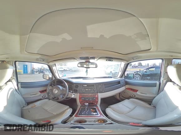 ✅ 2007 Jeep Commander Limited • VIN: 1J8HG58P07C671618 • Лот: 50188145. Опубликован ранее на Copart с пробегом 199 352 миль. Бесплатный доступ к архиву аукционных продаж из США и подробный отчёт об истории автомобиля на DreamBid. Изображение 14.