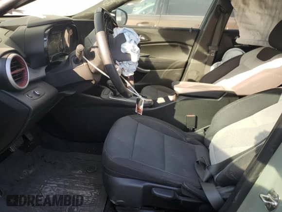 2024 Chevrolet Trax 1RS с VIN KL77LGE24RC134298, выставлен на аукционе Copart как лот 83802215 с пробегом 47 248 миль миль и Списание • Salvage title. История ставок и продаж доступна на DreamBid. Изображение 7.