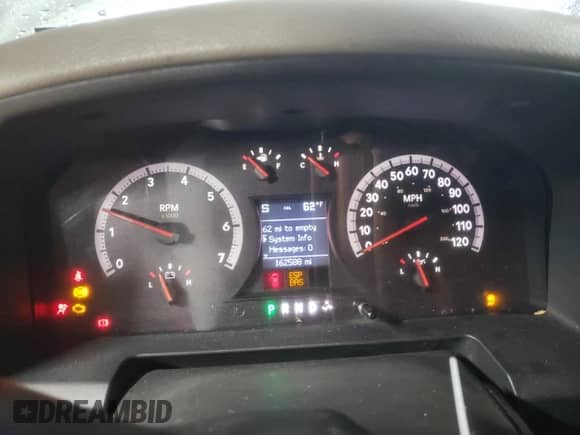 ✅ 2009 Dodge 1500 ST • VIN: 1D3HV18P69S784382 • Лот: 84201144. Размещён на Copart с пробегом 162 588 миль миль. Получите бесплатный доступ к архиву аукционных продаж из США и посмотрите подробный отчёт об истории автомобиля на DreamBid. Изображение 9.