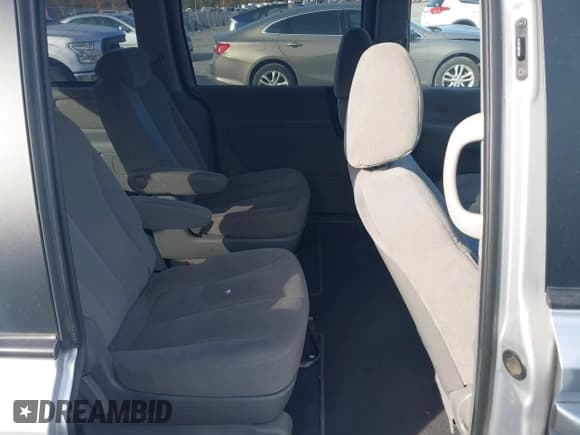 ✅ 2008 Hyundai Entourage GLS • VIN: KNDMC233286045508 • Лот: 43542298. Опубликован ранее на IAAI с пробегом 197 645 миль. Бесплатный доступ к архиву аукционных продаж из США и подробный отчёт об истории автомобиля на DreamBid. Изображение 8.