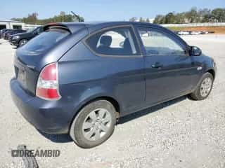 2008 Hyundai Accent GS z VIN KMHCM36C38U074811, wystawiony jako Copart lot #75291104 z przebiegiem 187 988 mil mil oraz Szkoda całkowita • Salvage title. Historia ofert i sprzedaży dostępna na DreamBid. Obrazek 3.