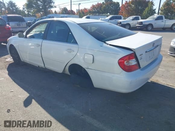 ✅ 2003 Toyota Camry XLE • VIN: 4T1BE30K03U258251 • Лот: 43607932. Опубликован ранее на IAAI с пробегом Не указан. Бесплатный доступ к архиву аукционных продаж из США и подробный отчёт об истории автомобиля на DreamBid. Изображение 3.