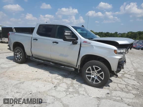 ✅ 2020 Chevrolet Silverado 1500 LT Trail Boss • VIN: 1GCPYFED3LZ339437 • Lot: 69492054. Wystawiony na Copart z przebiegiem 54 369 mil. Bezpłatny archiwum sprzedaży aukcyjnych z USA i szczegółowy raport historii pojazdu na DreamBid. Zdjęcie 4.