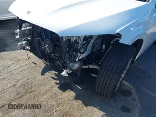 ✅ 2025 Mercedes-Benz GLC 300 • VIN: W1NKM4GB7SF338323 • Lot: 43158777. Wystawiony na IAAI z przebiegiem 3 765 mil. Bezpłatny archiwum sprzedaży aukcyjnych z USA i szczegółowy raport historii pojazdu na DreamBid. Zdjęcie 6.