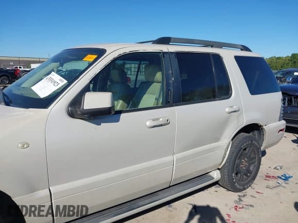 ✅ 2006 Mercury Mountaineer Luxury • VIN: 4M2EU47E06ZJ00536 • Lot: 43331923. Wystawiony na IAAI z przebiegiem 193 637 mil. Bezpłatny archiwum sprzedaży aukcyjnych z USA i szczegółowy raport historii pojazdu na DreamBid. Zdjęcie 14.
