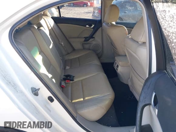 ✅ 2011 Acura TSX • VIN: JH4CU2F62BC015043 • Lot: 43682841. Wystawiony na IAAI z przebiegiem 228 545 mil. Bezpłatny archiwum sprzedaży aukcyjnych z USA i szczegółowy raport historii pojazdu na DreamBid. Zdjęcie 8.