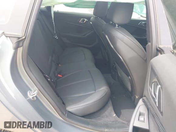 ✅ 2022 BMW 2 Series 228i • VIN: WBA53AK01N7K15253 • Lot: 42091484. Wystawiony na IAAI z przebiegiem 29 489 mil. Bezpłatny archiwum sprzedaży aukcyjnych z USA i szczegółowy raport historii pojazdu na DreamBid. Zdjęcie 8.