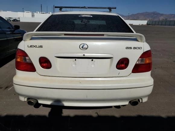 ✅ 2000 Lexus GS 300 • VIN: JT8BD68S7Y0112262 • Lot: 76515994. Wystawiony na Copart z przebiegiem 197 356 mil. Bezpłatny archiwum sprzedaży aukcyjnych z USA i szczegółowy raport historii pojazdu na DreamBid. Zdjęcie 6.