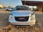 ✅ 2013 GMC Yukon SLT • VIN: 1GKS2CE07DR296122 • Lot: 71269145. Listed on Copart with 243,391 mi. Free auction sales archive from the USA and detailed vehicle history report at DreamBid. Image 5.