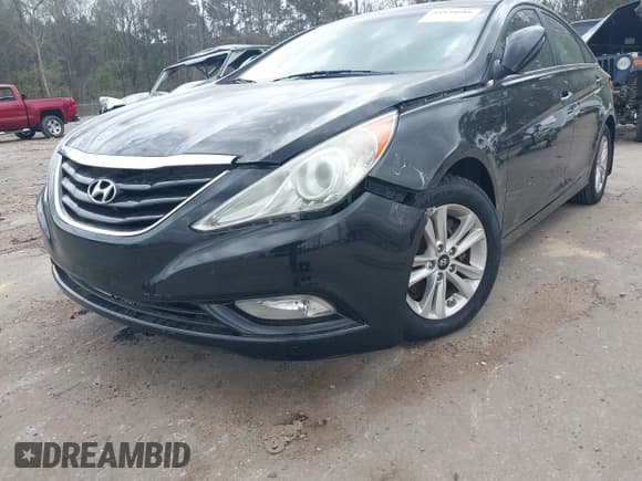 ✅ 2013 Hyundai Sonata GL • VIN: 5NPEB4AC4DH705716 • Lot: 41838686. Listed on IAAI with 161,471 mi. Free auction sales archive from the USA and detailed vehicle history report at DreamBid. Image 6.