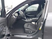 ✅ 2022 BMW 3 Series 330i • VIN: 3MW5R1J01N8C33802 • Lot: 41856666. Listed on IAAI with 41,095 mi. Free auction sales archive from the USA and detailed vehicle history report at DreamBid. Image 5.