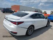 ✅ 2024 Lexus ES 300h Luxury • VIN: 58AEA1C17RU050563 • Lot: 42481783. Listed on IAAI with 6,029 mi. Free auction sales archive from the USA and detailed vehicle history report at DreamBid. Image 4.