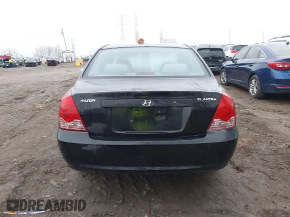 ✅ 2006 Hyundai Elantra GLS • VIN: KMHDN46DX6U286490 • Lot: 40872915. Wystawiony na IAAI z przebiegiem 198 666 mil. Bezpłatny archiwum sprzedaży aukcyjnych z USA i szczegółowy raport historii pojazdu na DreamBid. Zdjęcie 15.