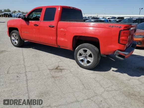 ✅ 2017 Chevrolet Silverado 1500 Custom • VIN: 1GCRCPEH2HZ332731 • Lot: 64040825. Wystawiony na Copart z przebiegiem 108 239 mil. Bezpłatny archiwum sprzedaży aukcyjnych z USA i szczegółowy raport historii pojazdu na DreamBid. Zdjęcie 2.