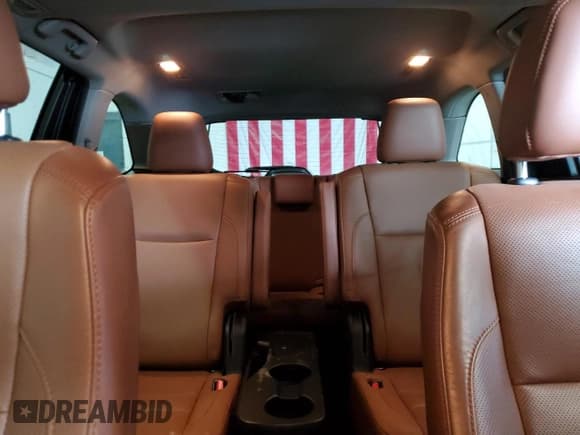 ✅ 2019 Toyota Highlander Limited Platinum • VIN: 5TDDZRFHXKS714937 • Lot: 92080305. Wystawiony na Copart z przebiegiem 66 706 mil. Bezpłatny archiwum sprzedaży aukcyjnych z USA i szczegółowy raport historii pojazdu na DreamBid. Zdjęcie 10.