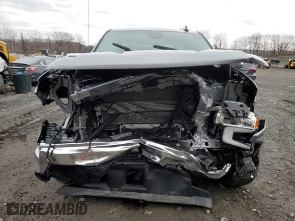 ✅ 2025 Chevrolet Silverado 1500 • VIN: 1GCVKDE87SZ123248 • Лот: 52758545. Опубликован ранее на Copart с пробегом 3 600 миль. Бесплатный доступ к архиву аукционных продаж из США и подробный отчёт об истории автомобиля на DreamBid. Изображение 5.