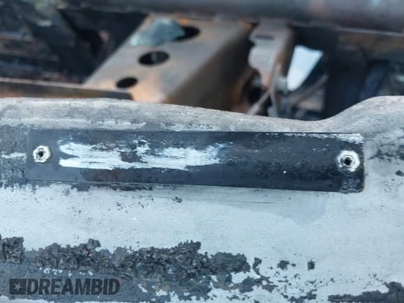 ✅ 2011 Chevrolet Camaro 1LT • VIN: 2G1FB1ED6B9140190 • Lot: 42215980. Wystawiony na IAAI z przebiegiem Nie podano. Bezpłatny archiwum sprzedaży aukcyjnych z USA i szczegółowy raport historii pojazdu na DreamBid. Zdjęcie 9.