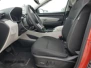 ✅ 2023 Hyundai Tucson SEL • VIN: 5NMJB3AE1PH193926 • Lot: 71854354. Wystawiony na Copart z przebiegiem 88 545 mil. Bezpłatny archiwum sprzedaży aukcyjnych z USA i szczegółowy raport historii pojazdu na DreamBid. Zdjęcie 7.