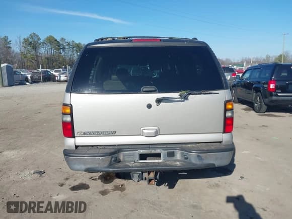 ✅ 2006 Chevrolet Suburban LT • VIN: 1GNFK16Z96J126481 • Лот: 41668824. Опубликован ранее на IAAI с пробегом 218 790 миль. Бесплатный доступ к архиву аукционных продаж из США и подробный отчёт об истории автомобиля на DreamBid. Изображение 16.