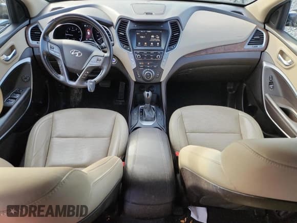 ✅ 2018 Hyundai Santa Fe 2.4L • VIN: 5NMZU3LB4JH097568 • Lot: 91327875. Listed on Copart with 61,804 mi. Free auction sales archive from the USA and detailed vehicle history report at DreamBid. Image 8.