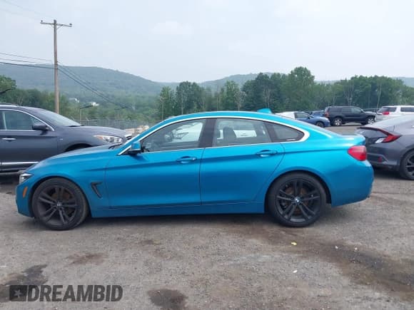 ✅ 2018 BMW 4 Series 430i xDrive • VIN: WBA4J3C53JBG97192 • Lot: 42945959. Listed on IAAI with 99,858 mi. Free auction sales archive from the USA and detailed vehicle history report at DreamBid. Image 15.
