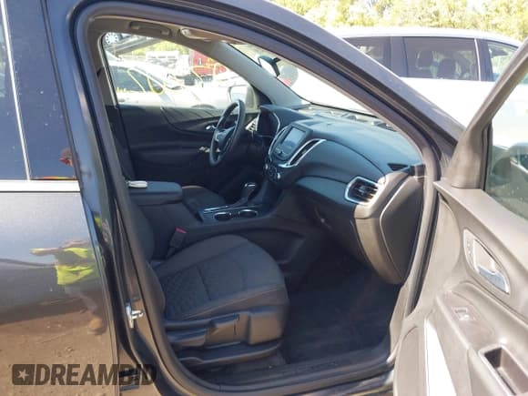 ✅ 2020 Chevrolet Equinox LT • VIN: 2GNAXUEVXL6236587 • Лот: 43318219. Опубликован ранее на IAAI с пробегом 93 202 миль. Бесплатный доступ к архиву аукционных продаж из США и подробный отчёт об истории автомобиля на DreamBid. Изображение 5.