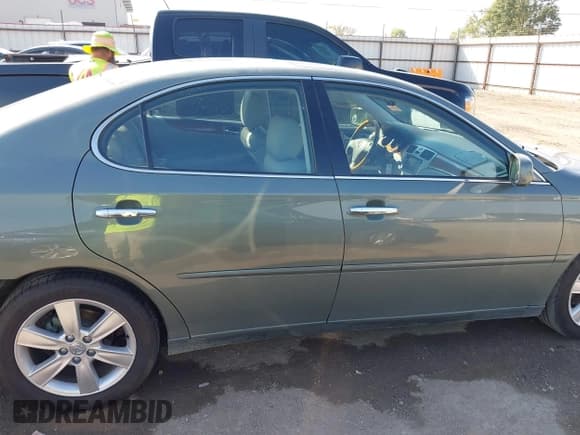 ✅ 2005 Lexus ES 350 • VIN: JTHBA30GX55056332 • Lot: 43449110. Listed on IAAI with 126,417 mi. Free auction sales archive from the USA and detailed vehicle history report at DreamBid. Image 14.